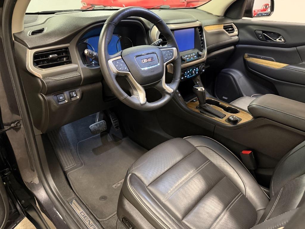 GMC Acadia Denali 2017