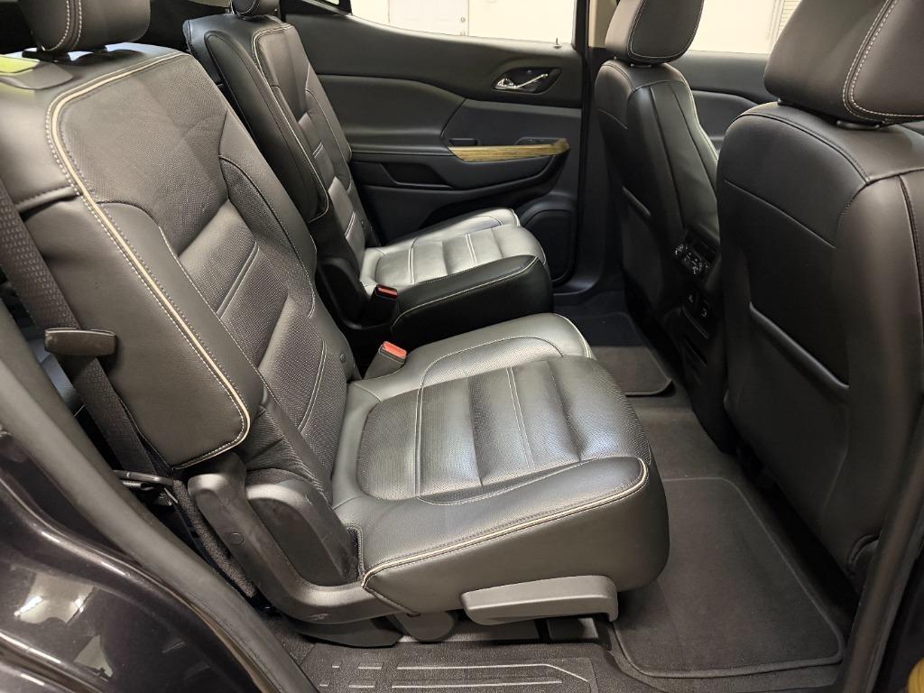 GMC Acadia Denali 2017