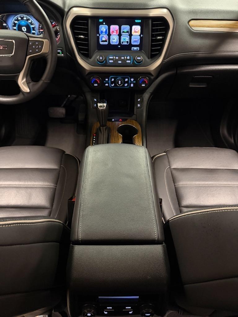GMC Acadia Denali 2017