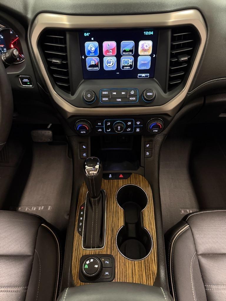 GMC Acadia Denali 2017