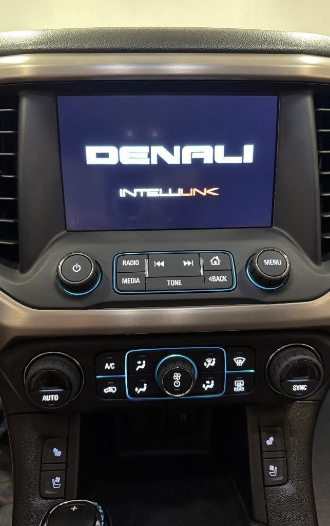 GMC Acadia Denali 2017