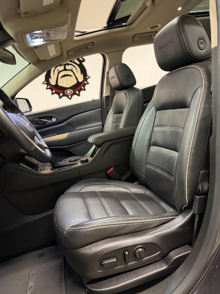GMC Acadia Denali 2017