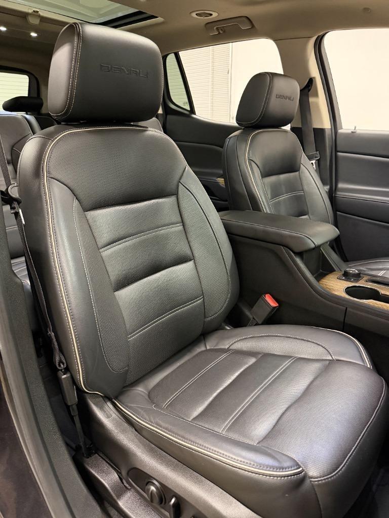 GMC Acadia Denali 2017
