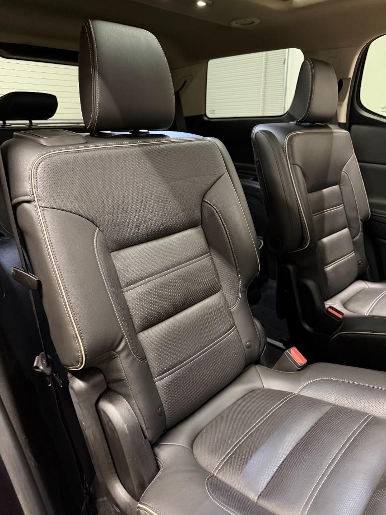 GMC Acadia Denali 2017