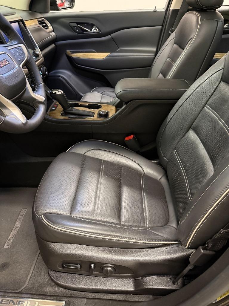 GMC Acadia Denali 2017