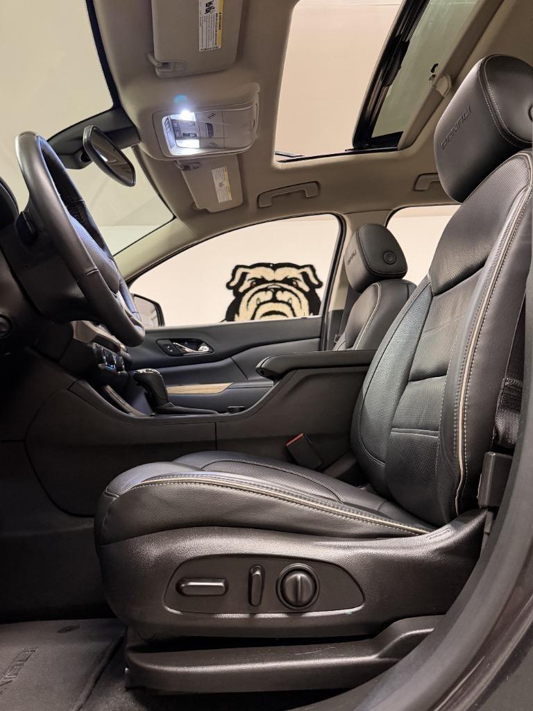 GMC Acadia Denali 2017
