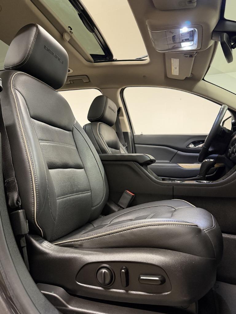 GMC Acadia Denali 2017