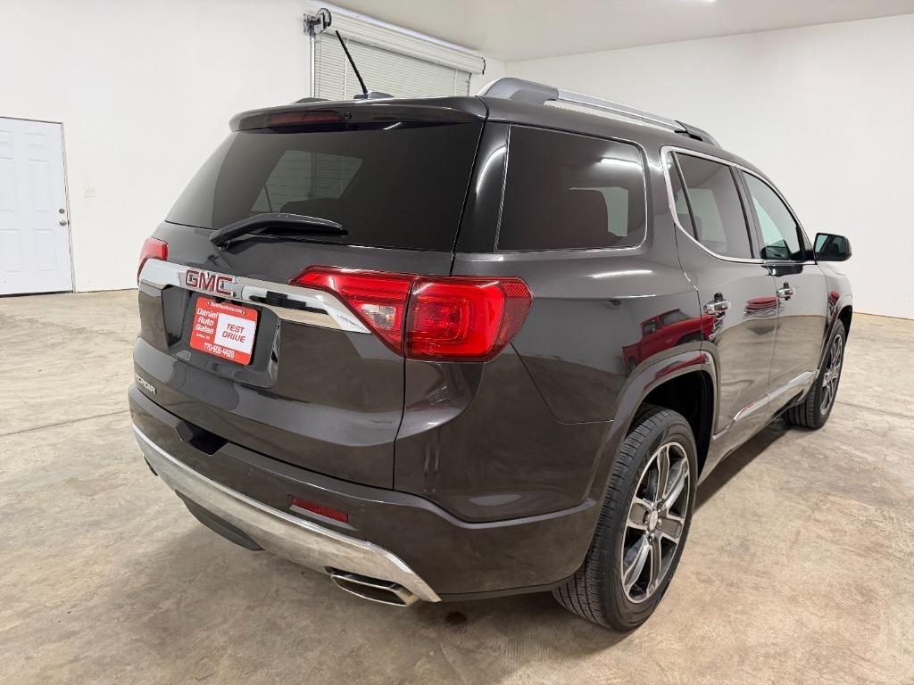 GMC Acadia Denali 2017