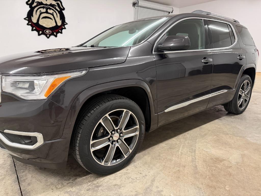 GMC Acadia Denali 2017