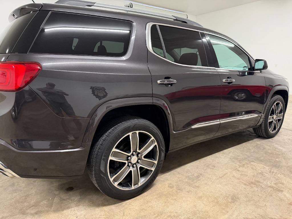 GMC Acadia Denali 2017