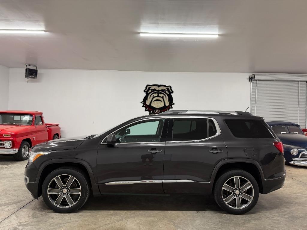 GMC Acadia Denali 2017