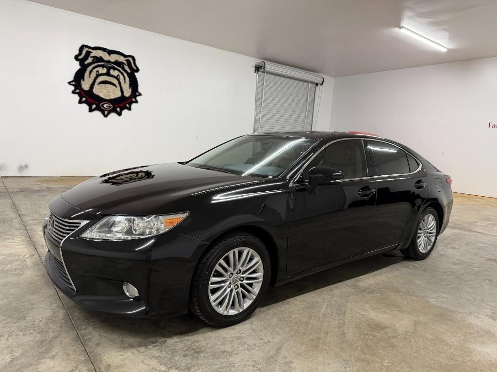Lexus ES 350 Sedan 2013