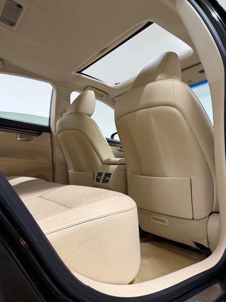 Lexus ES 350 Sedan 2013