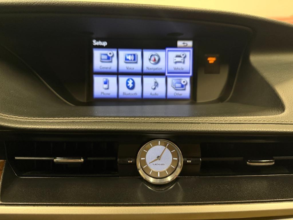 Lexus ES 350 Sedan 2013