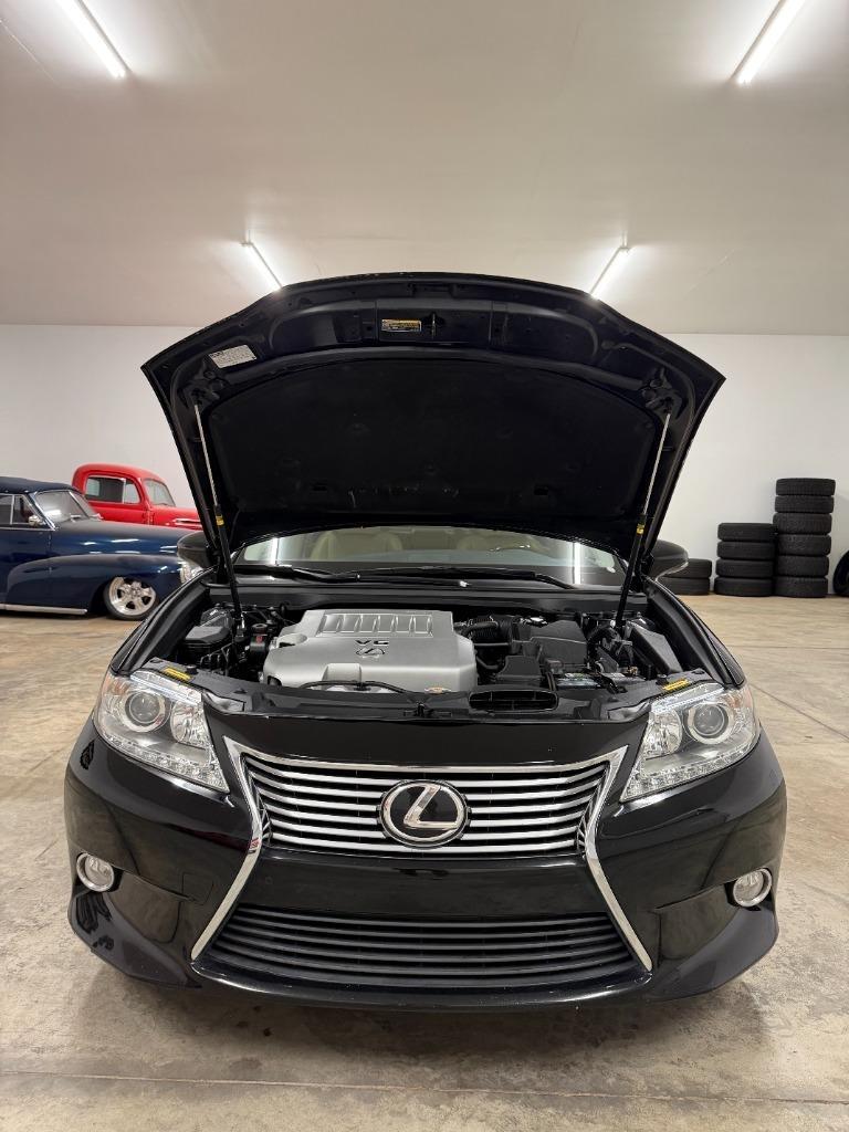 Lexus ES 350 Sedan 2013