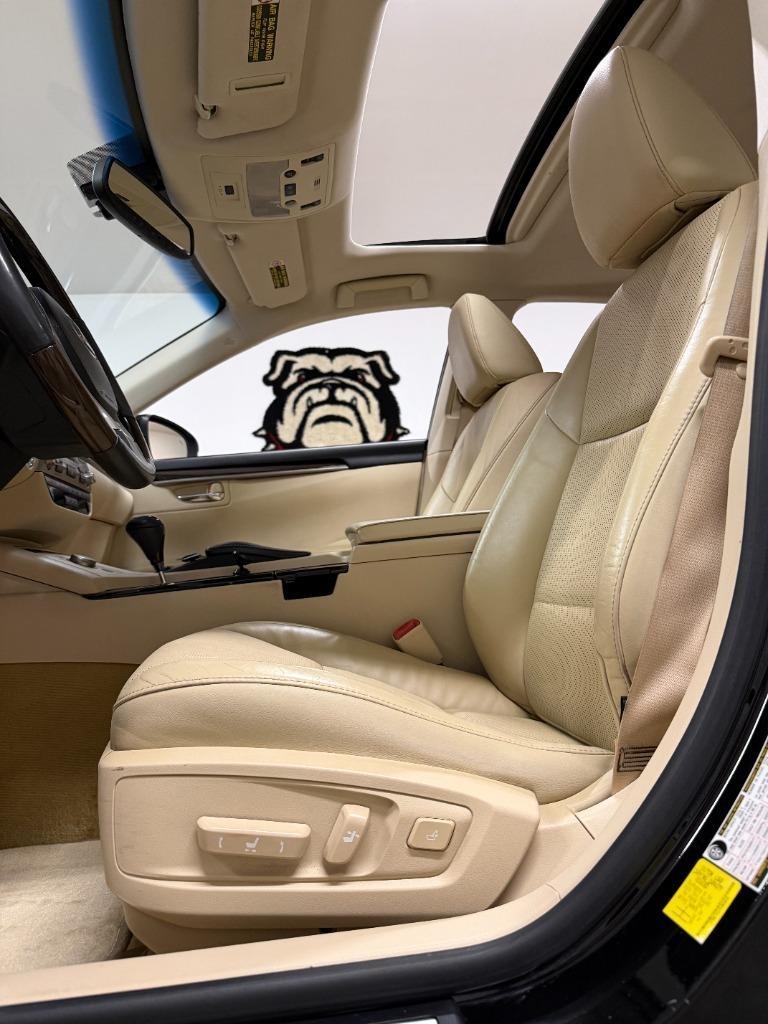 Lexus ES 350 Sedan 2013