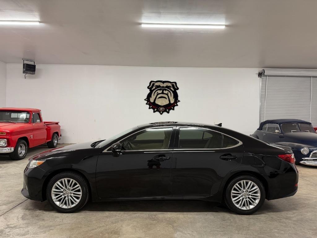 Lexus ES 350 Sedan 2013