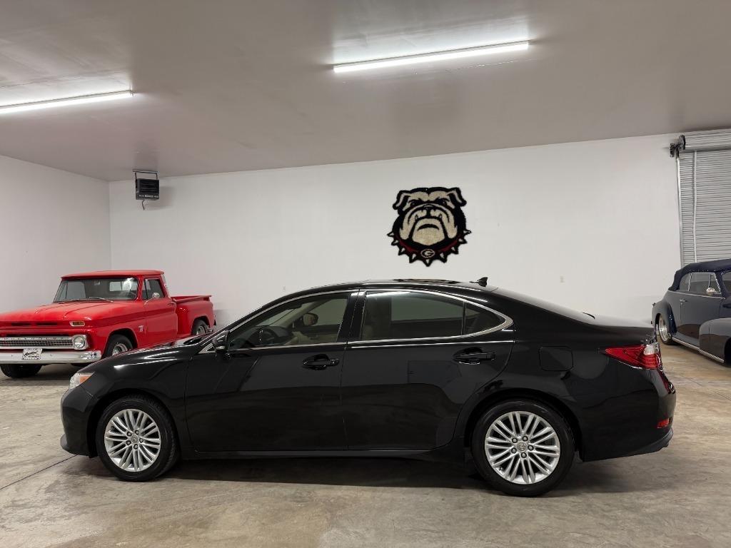 Lexus ES 350 Sedan 2013