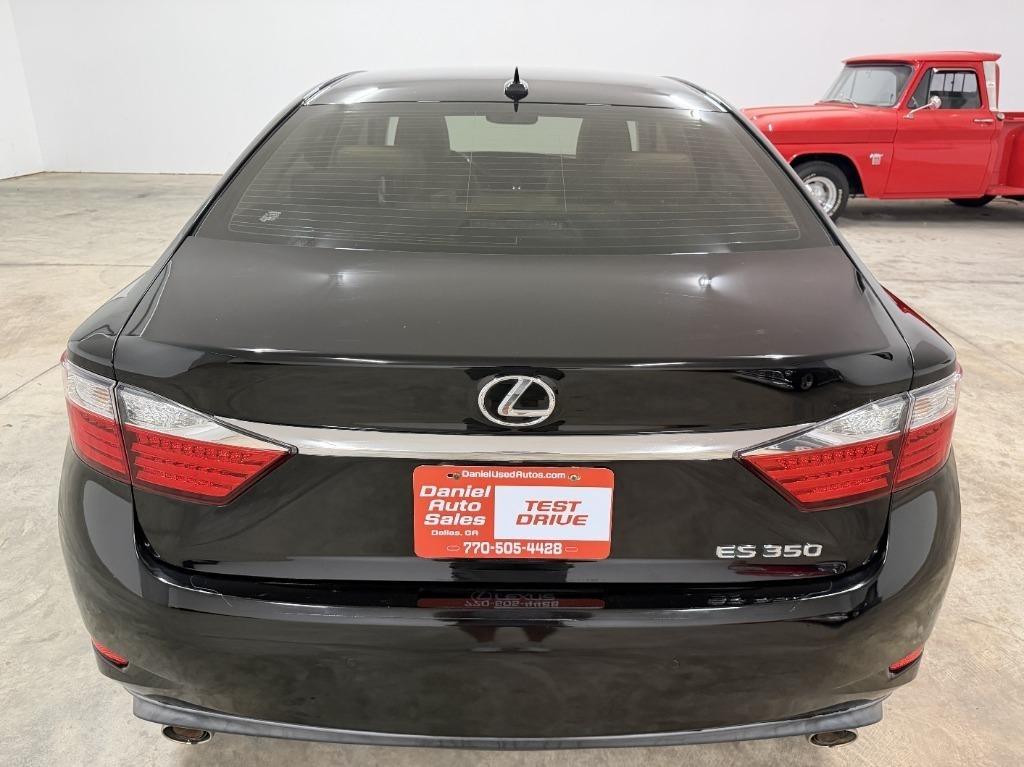 Lexus ES 350 Sedan 2013