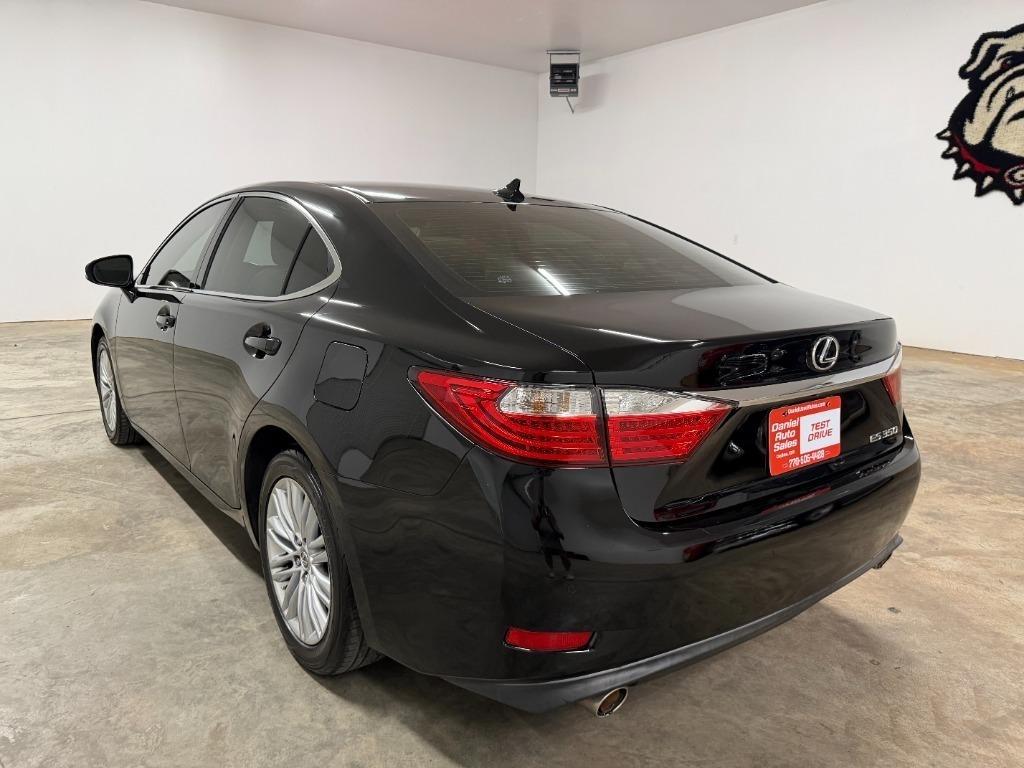 Lexus ES 350 Sedan 2013