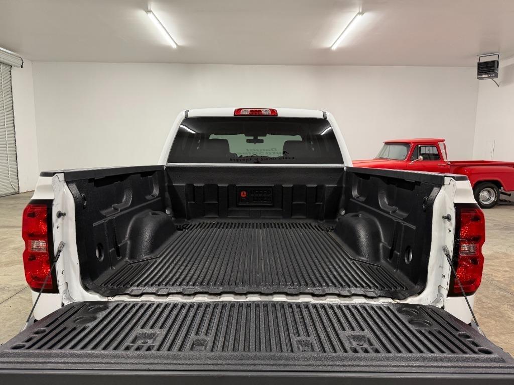 Chevrolet Silverado 1500 Work Truck Crew Cab Long Box 2WD 2016