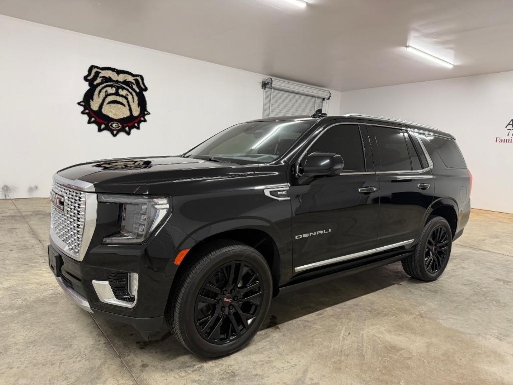 GMC Yukon Denali 4WD 2021