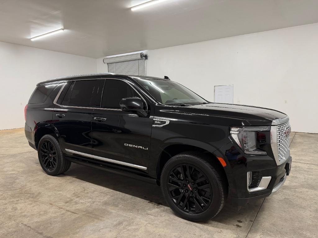 GMC Yukon Denali 4WD 2021