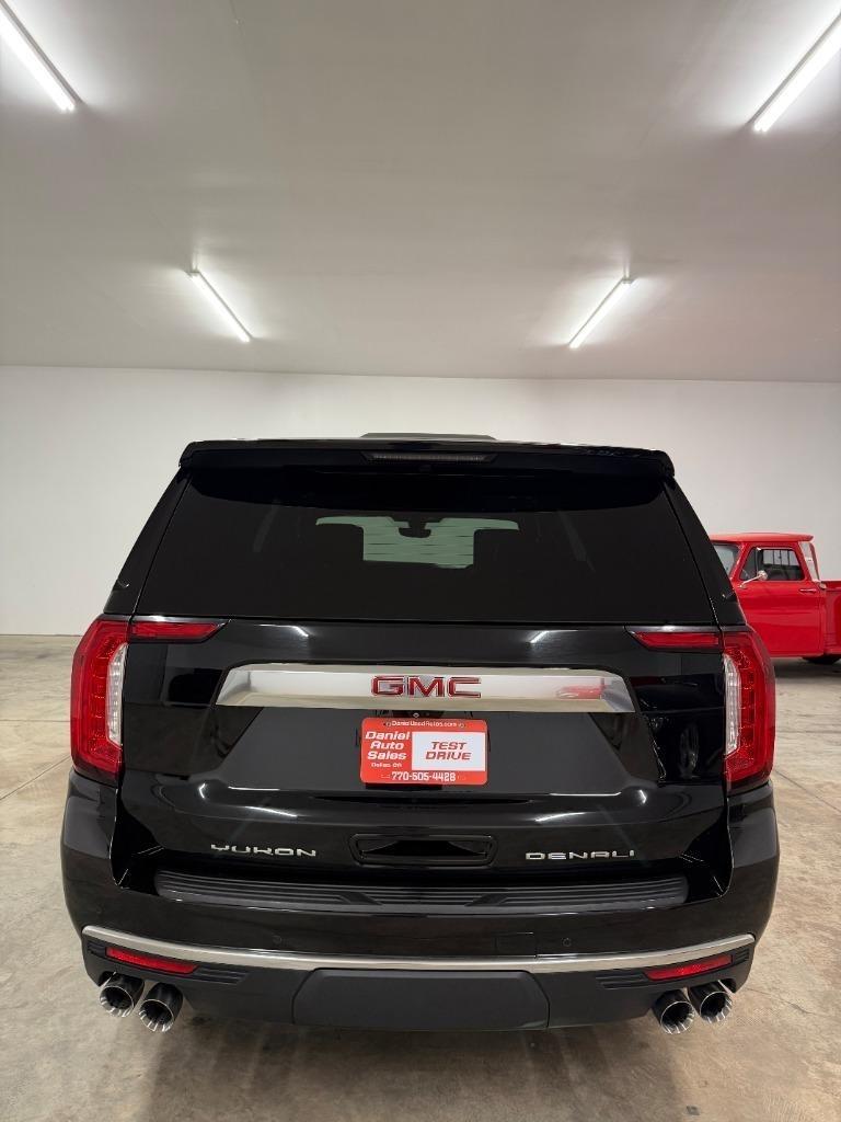 GMC Yukon Denali 4WD 2021