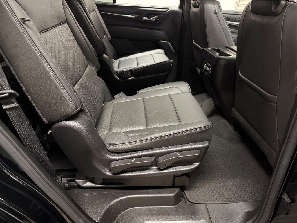 GMC Yukon Denali 4WD 2021
