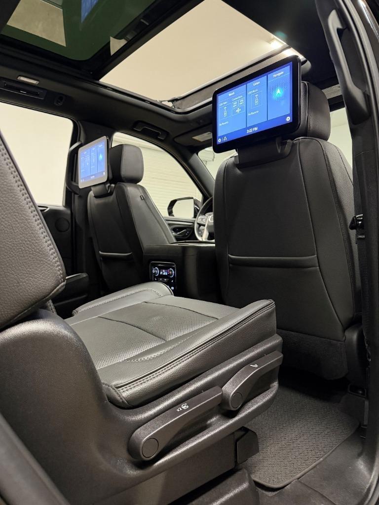 GMC Yukon Denali 4WD 2021
