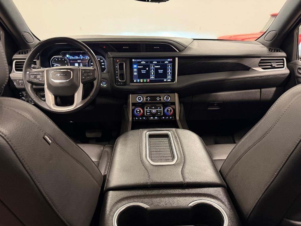 GMC Yukon Denali 4WD 2021