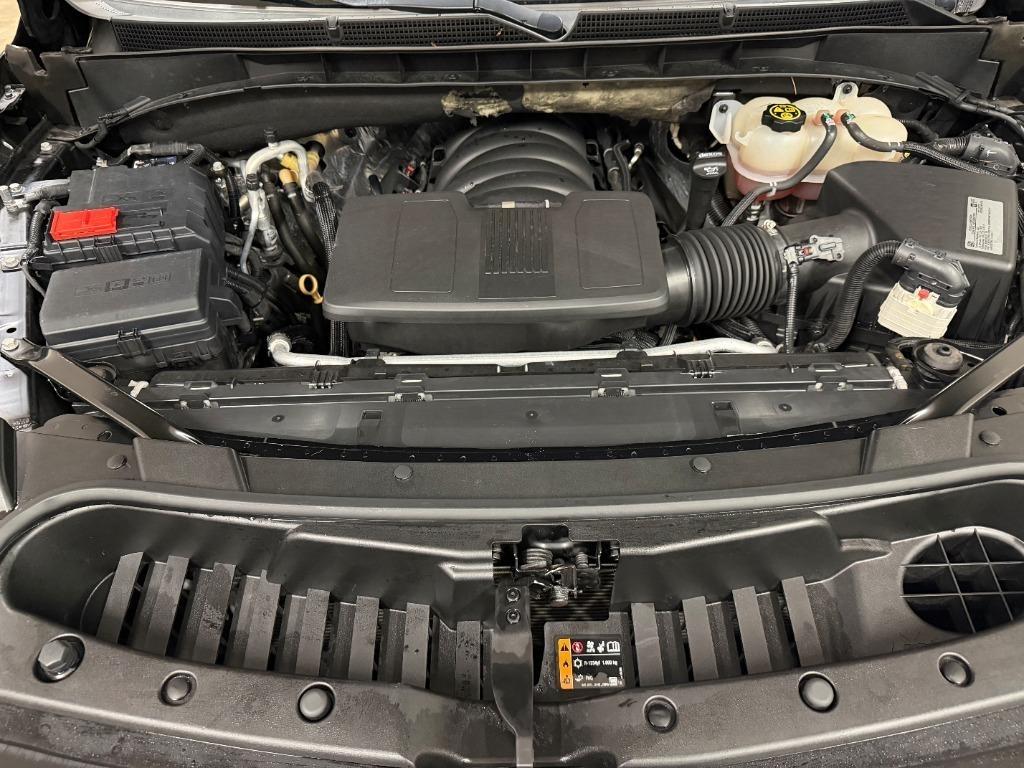 GMC Yukon Denali 4WD 2021