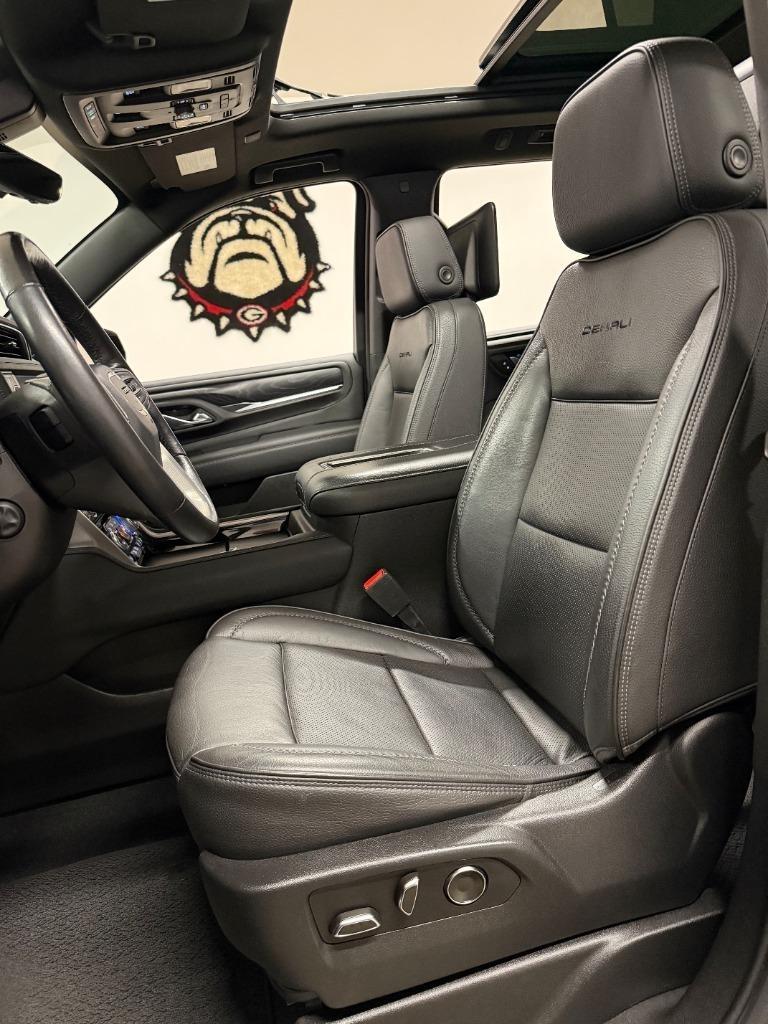 GMC Yukon Denali 4WD 2021