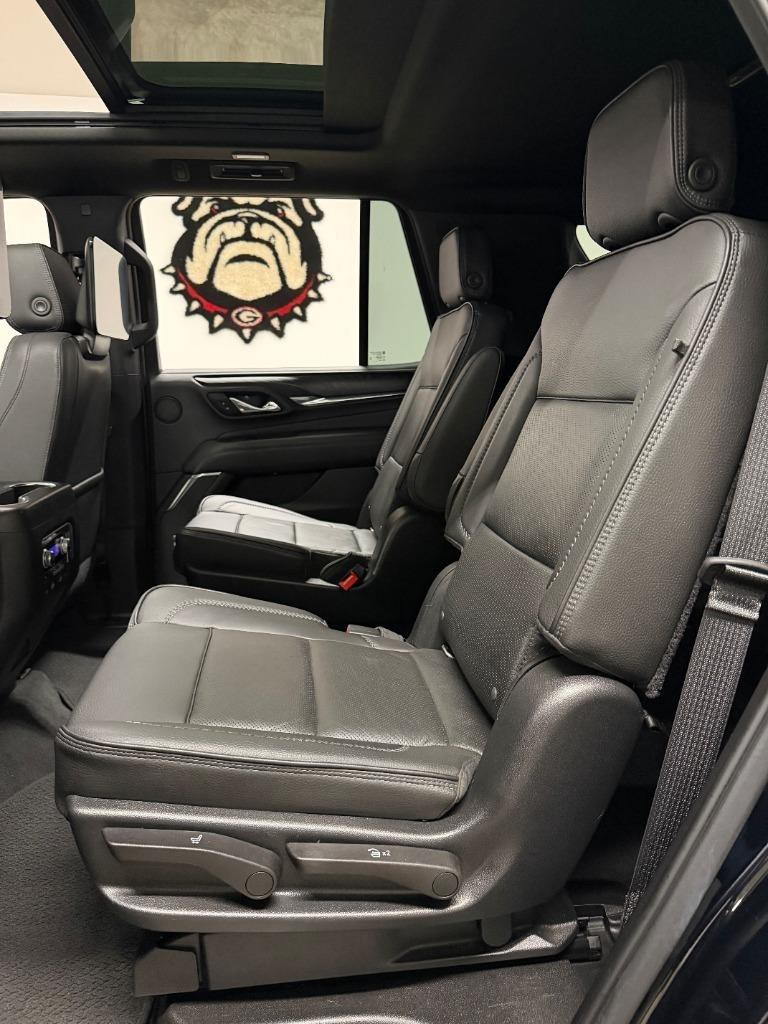 GMC Yukon Denali 4WD 2021