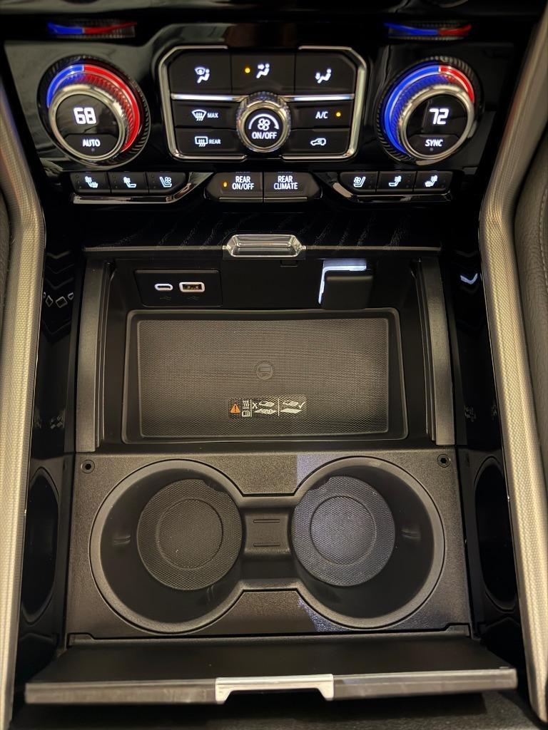 GMC Yukon Denali 4WD 2021