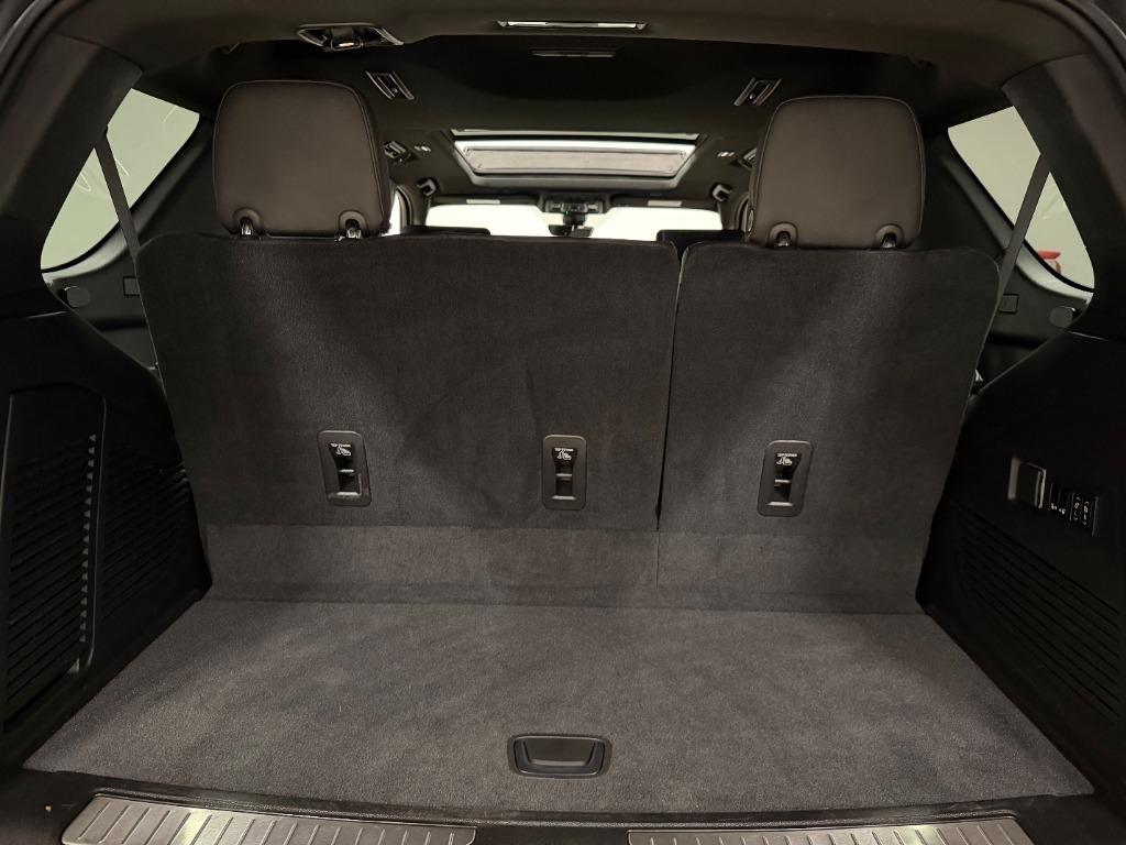 GMC Yukon Denali 4WD 2021