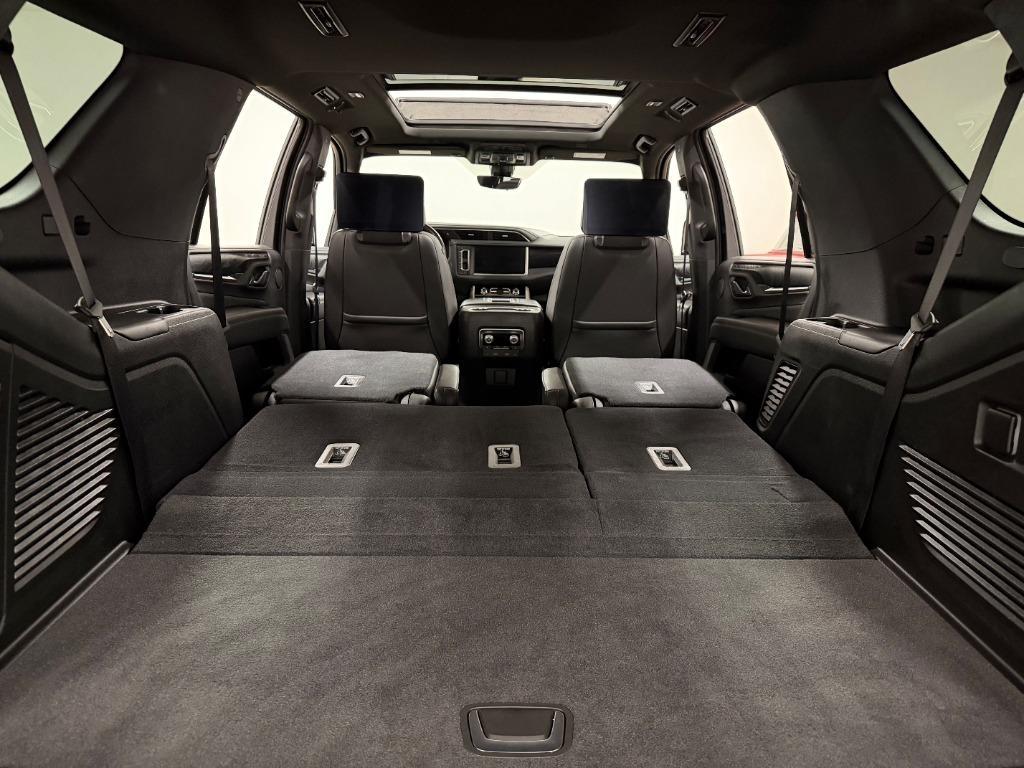 GMC Yukon Denali 4WD 2021