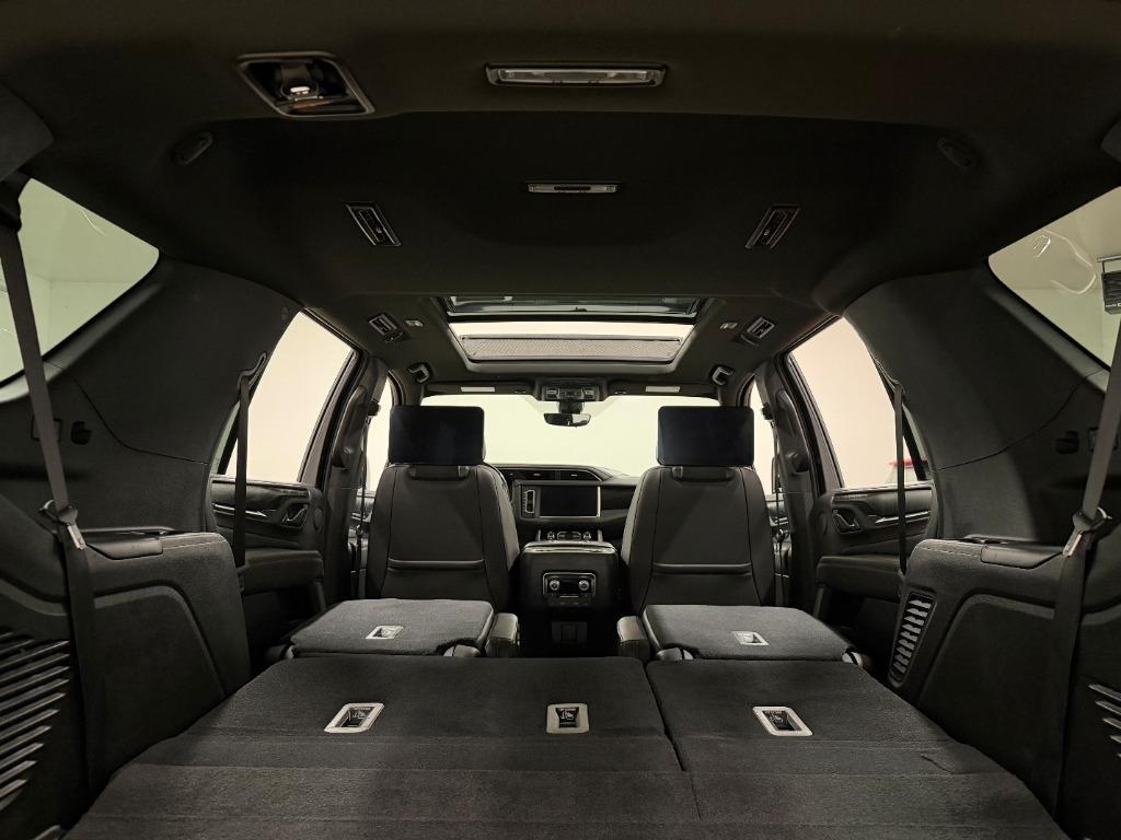 GMC Yukon Denali 4WD 2021