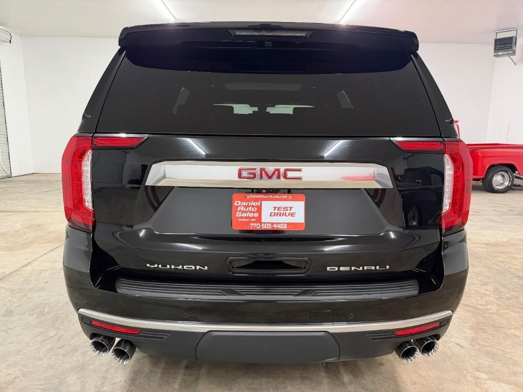 GMC Yukon Denali 4WD 2021