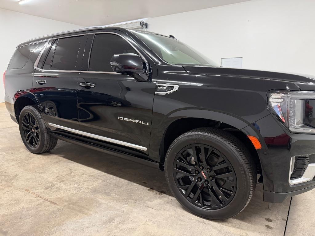 GMC Yukon Denali 4WD 2021