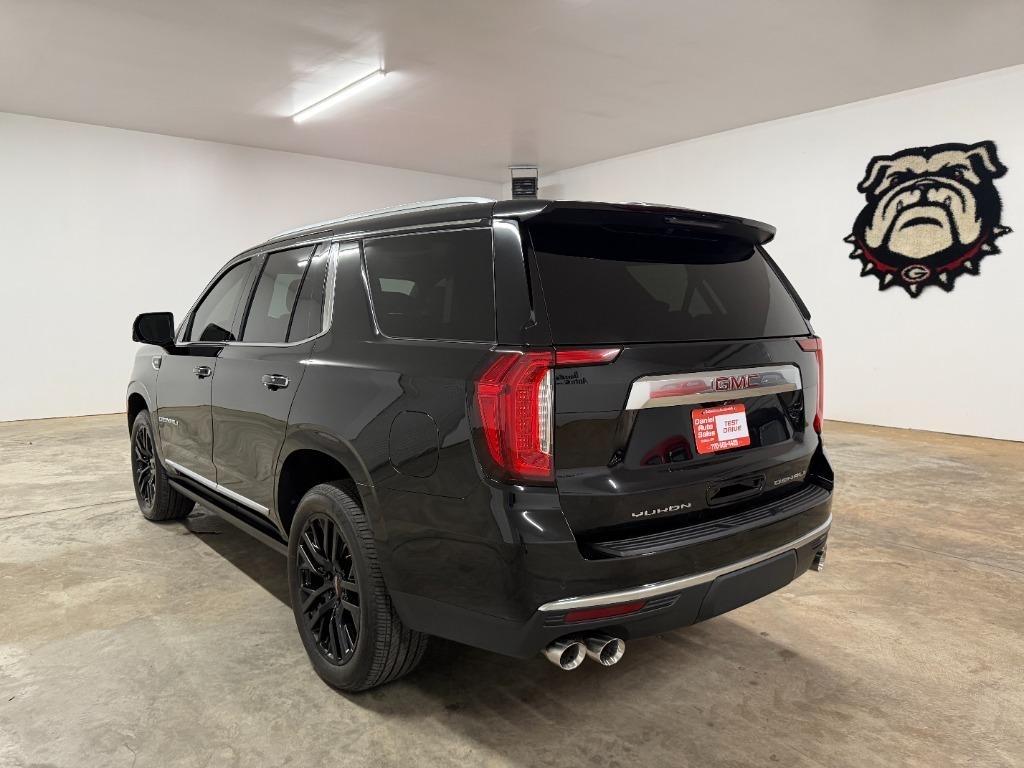GMC Yukon Denali 4WD 2021