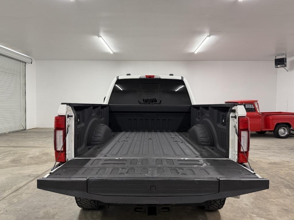 Ford F-350 SD Platinum Crew Cab Long Box 4WD 2022