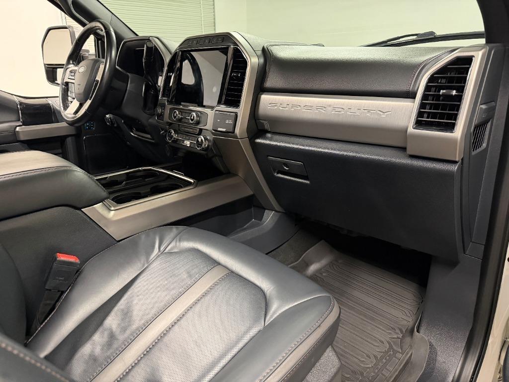 Ford F-350 SD Platinum Crew Cab Long Box 4WD 2022