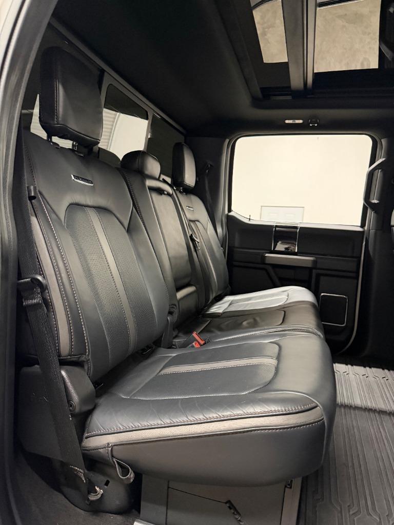 Ford F-350 SD Platinum Crew Cab Long Box 4WD 2022