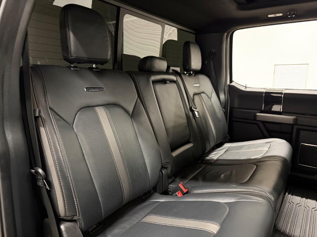 Ford F-350 SD Platinum Crew Cab Long Box 4WD 2022