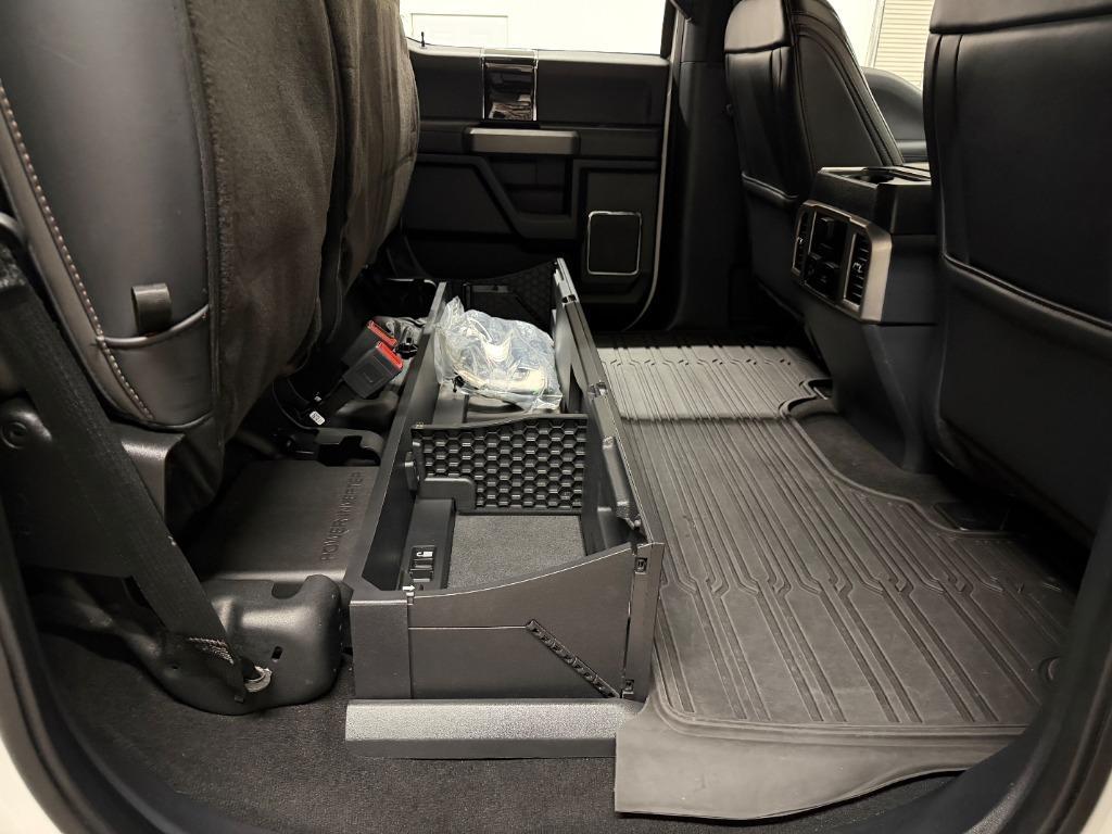 Ford F-350 SD Platinum Crew Cab Long Box 4WD 2022