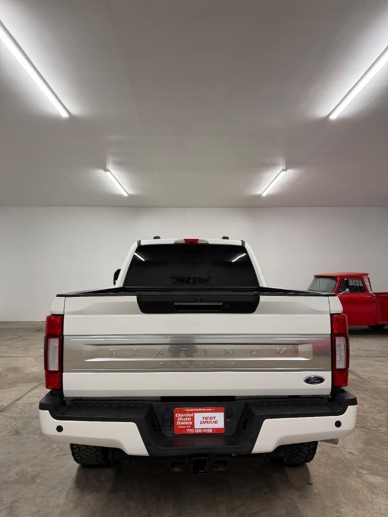 Ford F-350 SD Platinum Crew Cab Long Box 4WD 2022
