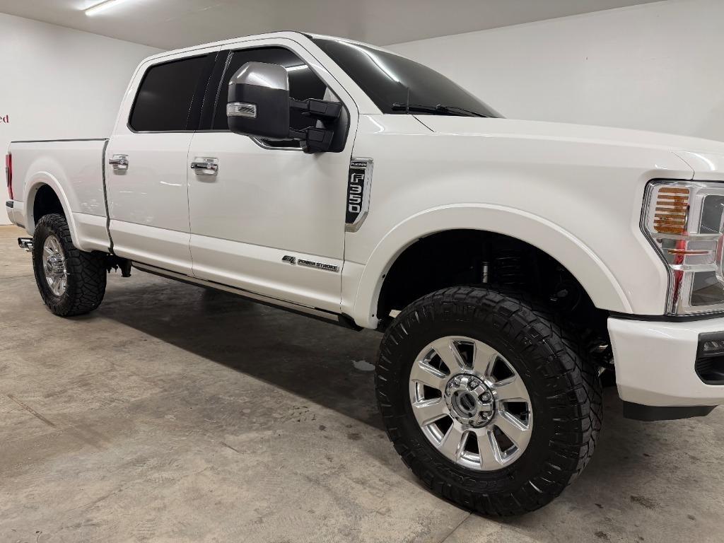 Ford F-350 SD Platinum Crew Cab Long Box 4WD 2022