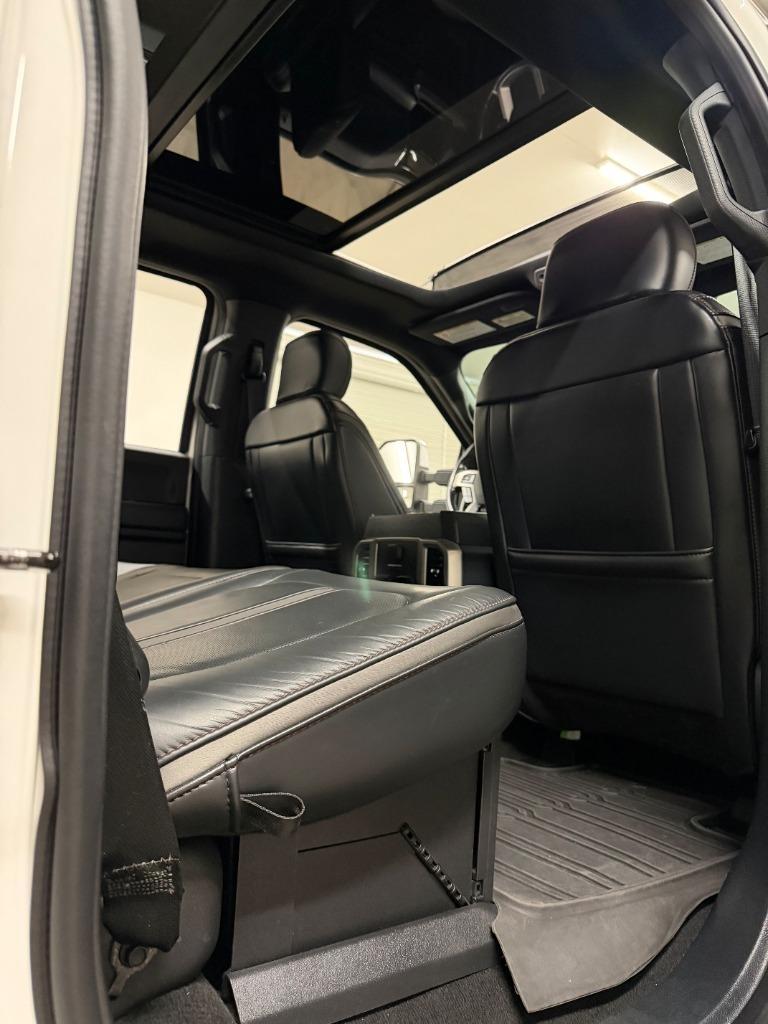 Ford F-350 SD Platinum Crew Cab Long Box 4WD 2022