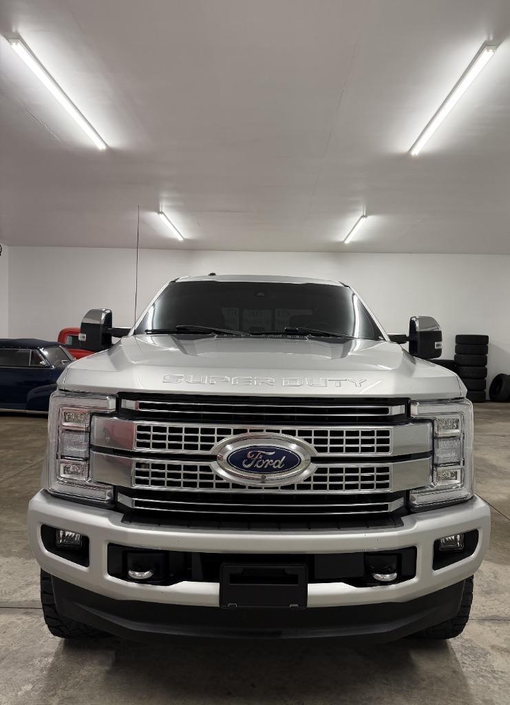 Ford F-250 SD King Ranch Crew Cab 4WD 2017